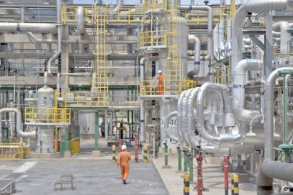 Băsescu cere reexaminarea Legii privind Memorandumul încheiat cu Rompetrol